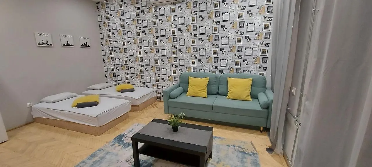 Studio 4 Apartment In The Party District Budapest