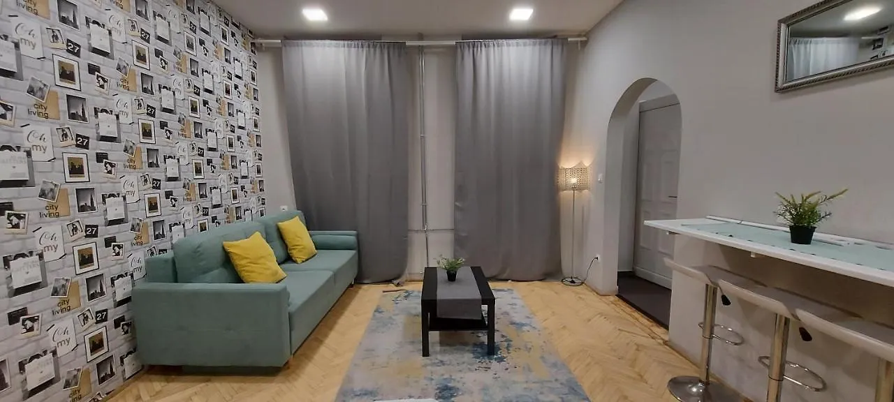 Studio 4 Apartment In The Party District Budapest
